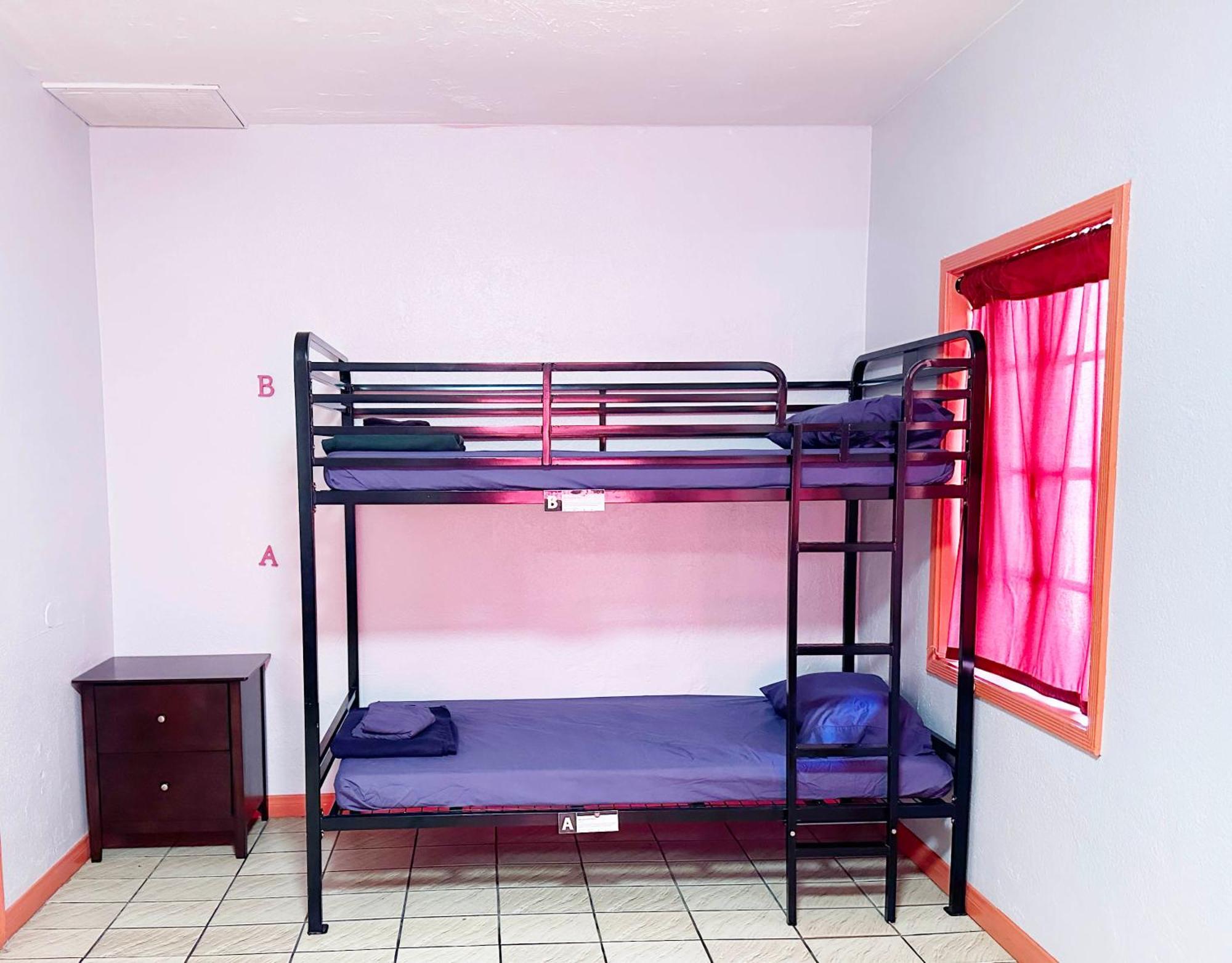 Sin City Hostel Las Vegas Ngoại thất bức ảnh
