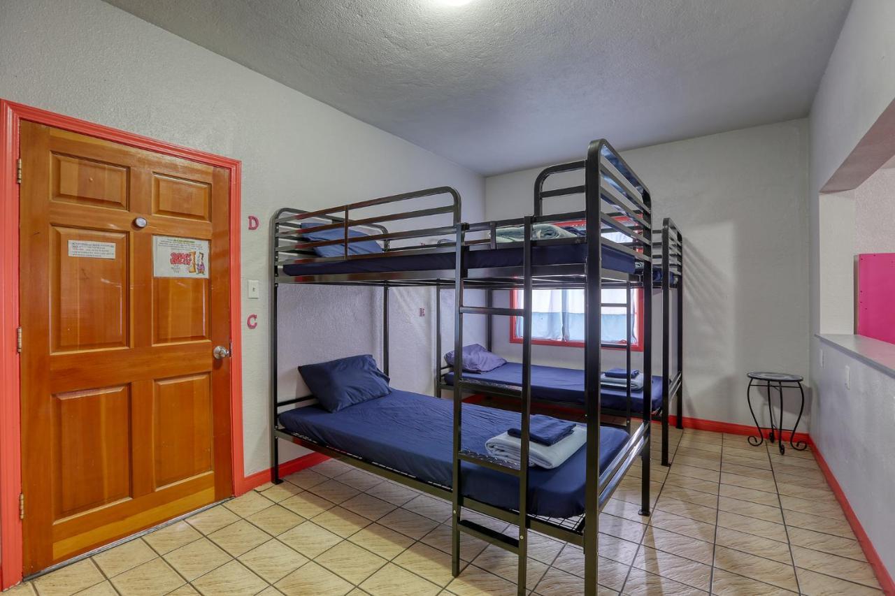 Sin City Hostel Las Vegas Ngoại thất bức ảnh